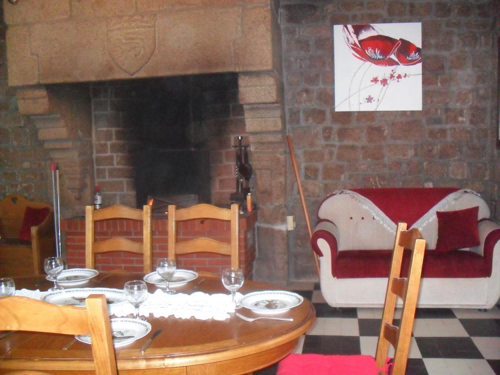 Gite De Peche Saint-Ellier-du-Maine 객실 사진